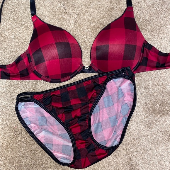 *Like New* Vanity Fair 34B bra and size M matching panty - Picture 1 of 9